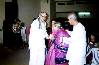 Thiru K.S. Bakthavatsalam, Smt. D.K. Pattammal and his husband Iswaran