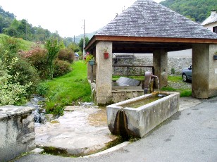 Ancien lavoir de Beaud�an